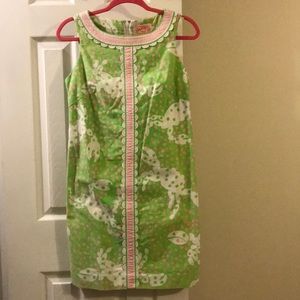 EUC Lilly Pulitzer Size 4 pink & green crabs